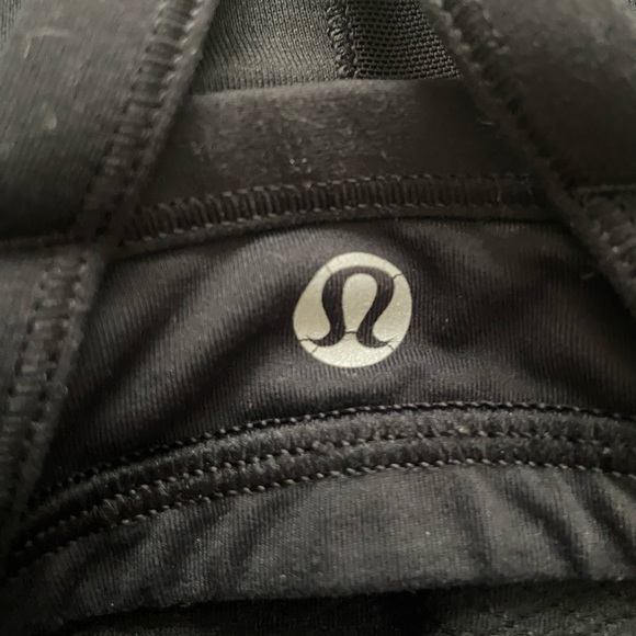 ***RARE*** black lululemon breathable tank - Picture 3 of 3
